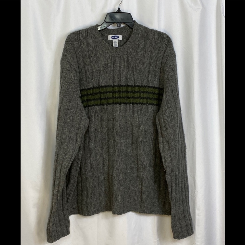 Old Navy lambs wool sweater